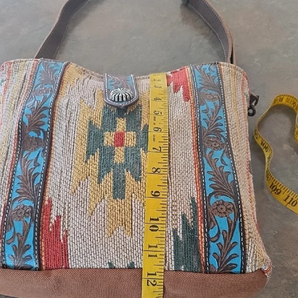 Myra Bag Southwestern Crossbody in Cream and Brown - Picture 4 of 7